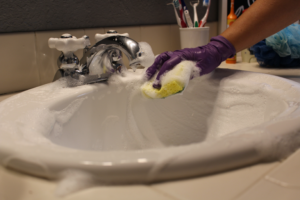 soap and water sink cleaning
